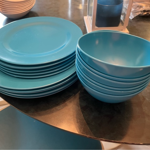 Turquoise  Dinnerware Set - Picture 2 of 4
